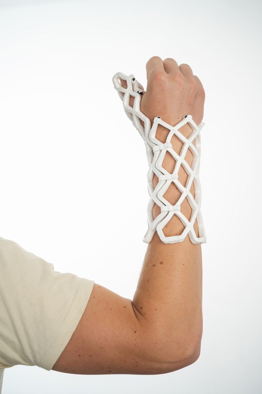 Shower friendly cast